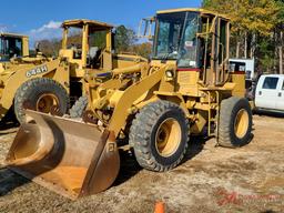 1996 CAT 924F RUBBER TIRE LOADER CAB TRACTOR