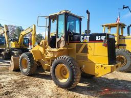 1996 CAT 924F RUBBER TIRE LOADER CAB TRACTOR