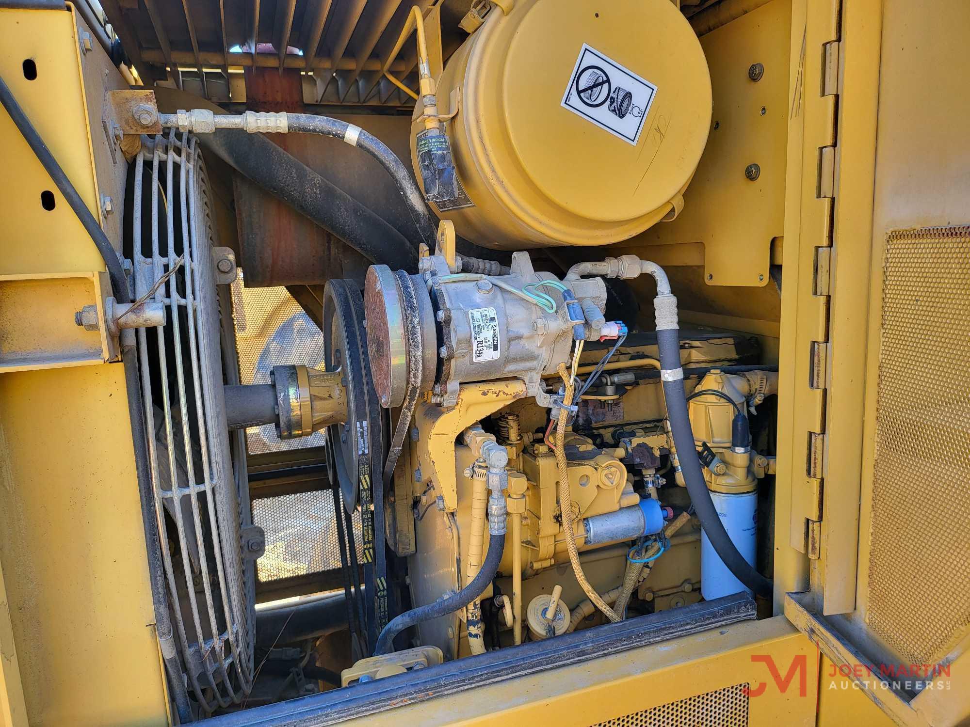 1996 CAT 924F RUBBER TIRE LOADER CAB TRACTOR