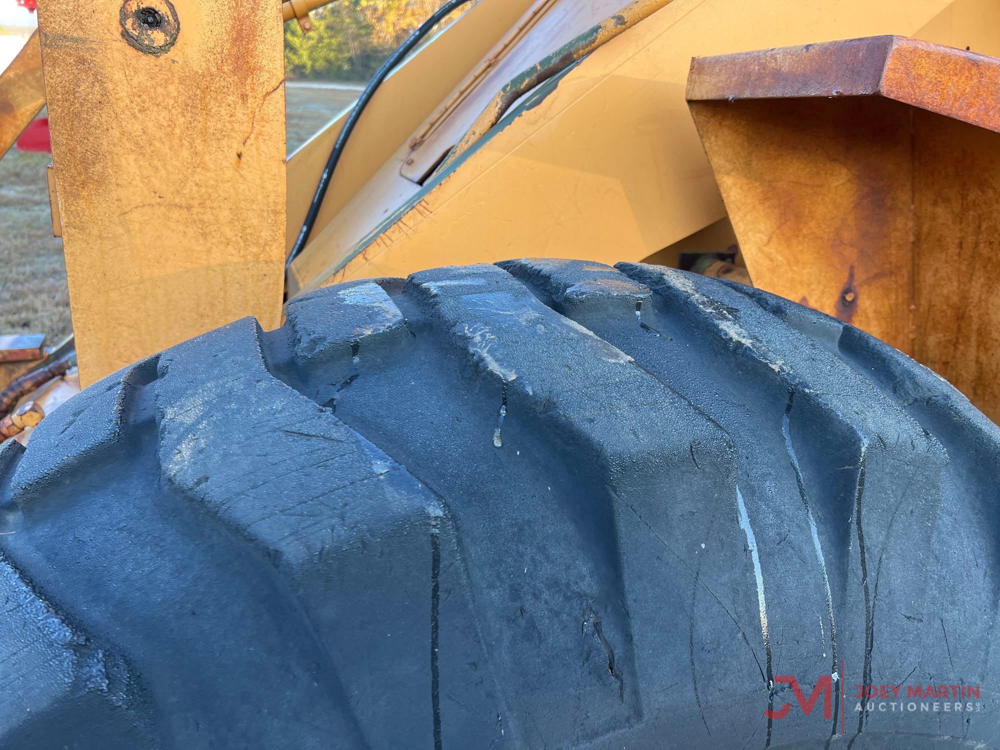 1985 CASE W24C RUBBER TIRE LOADER