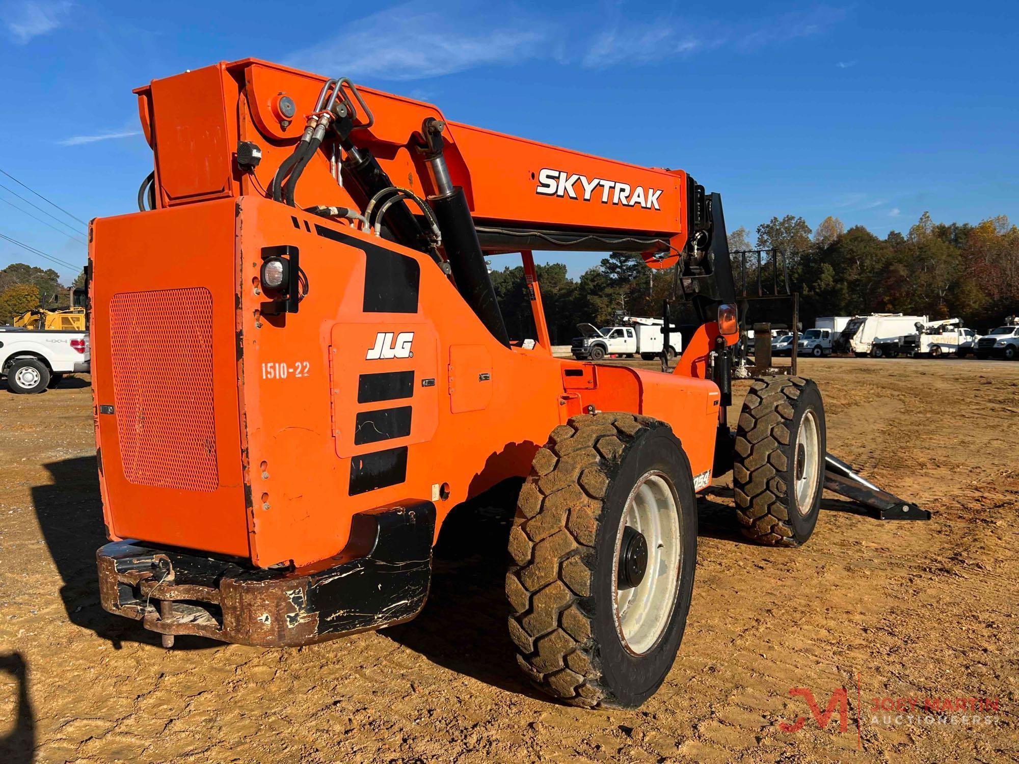 2017 JLG 10054 TELEHANDLER