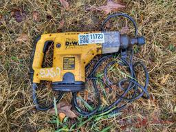 1 1/2 DEWALT DW 530 ROTARY HAMMER TYP 103