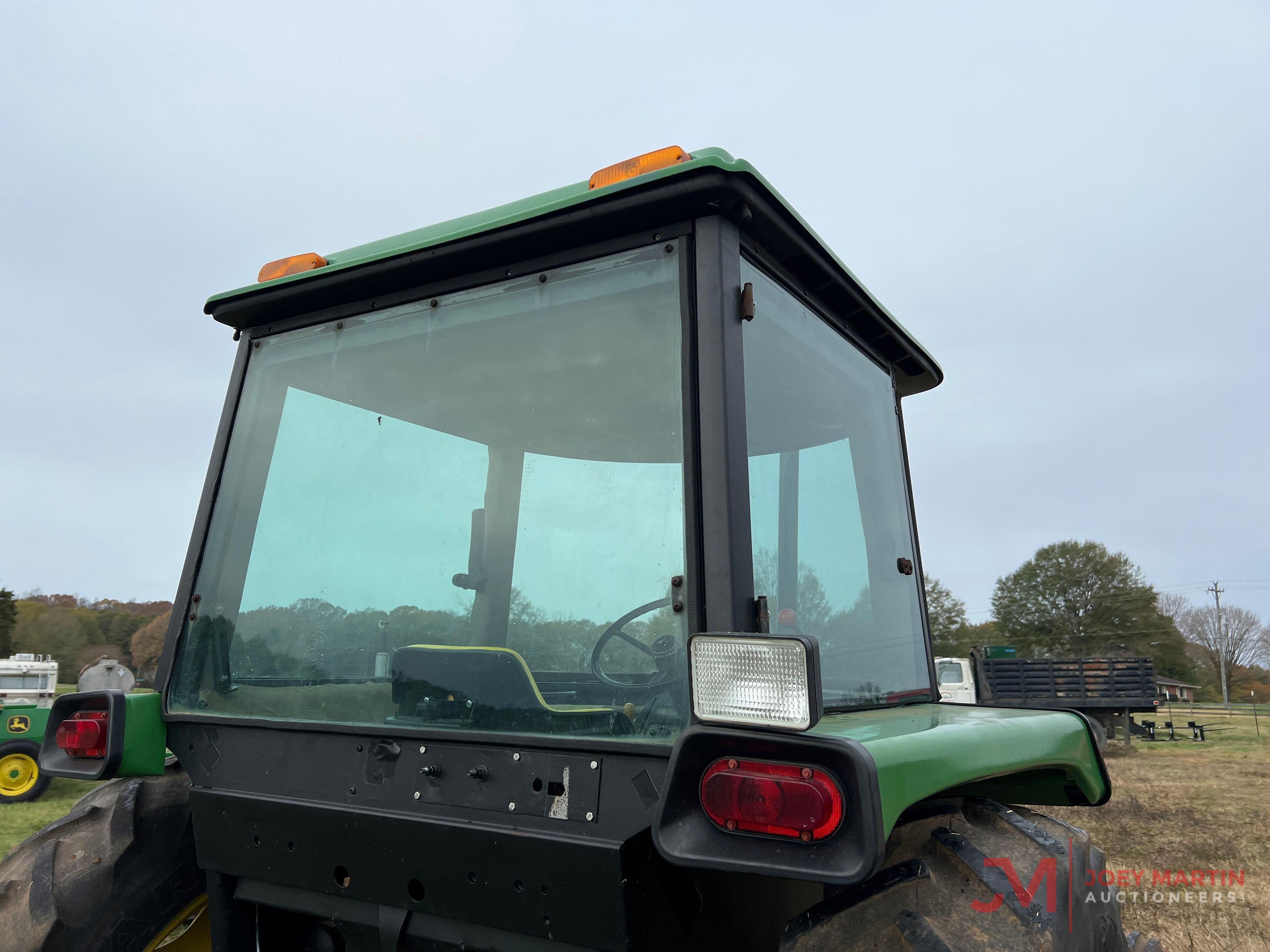 JOHN DEERE 2140 AG TRACTOR