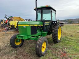 JOHN DEERE 2140 AG TRACTOR