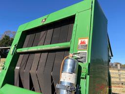 JOHN DEERE 567 MEGA WIDE ROUND BALER