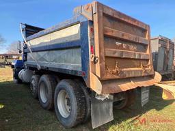 2001 MACK RD688S TRI-AXLE DUMP TRUCK