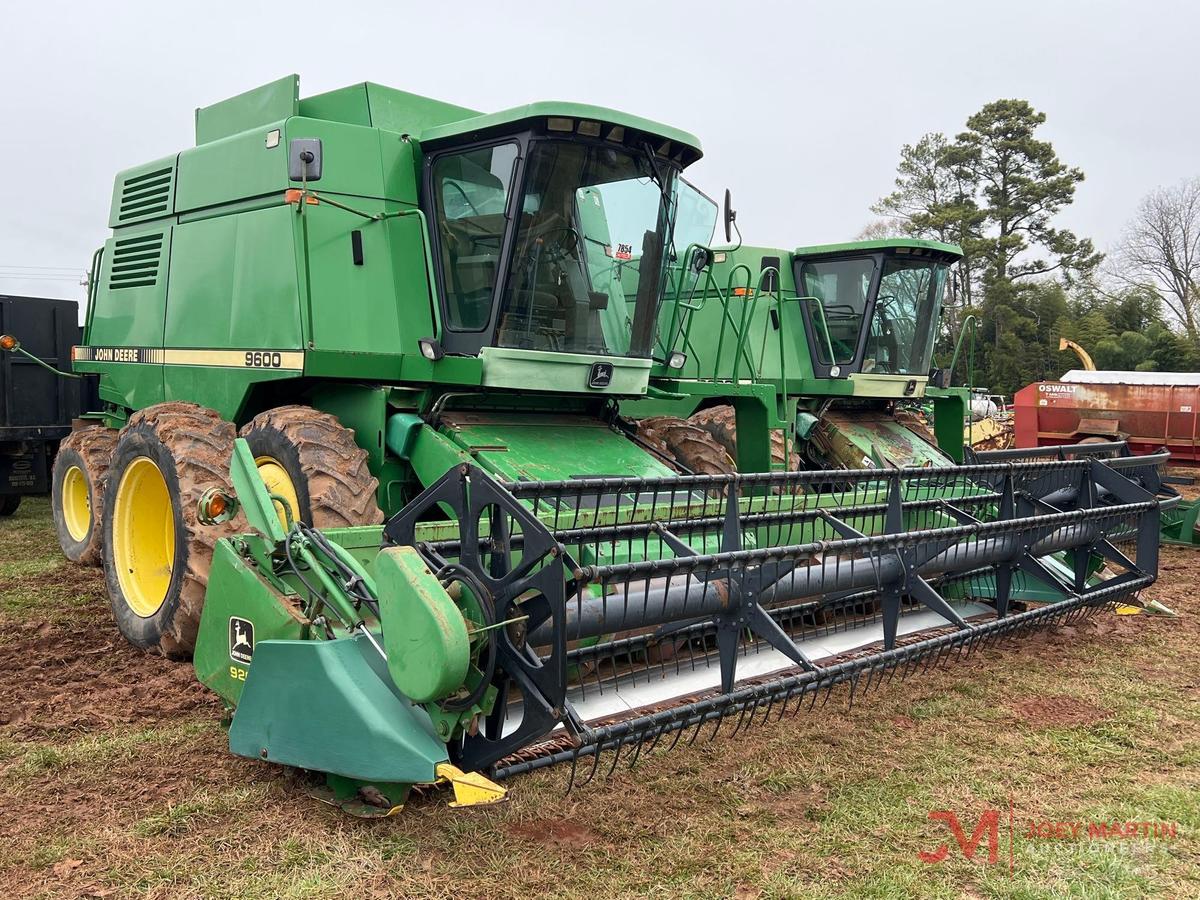 JOHN DEERE 9600 COMBINE