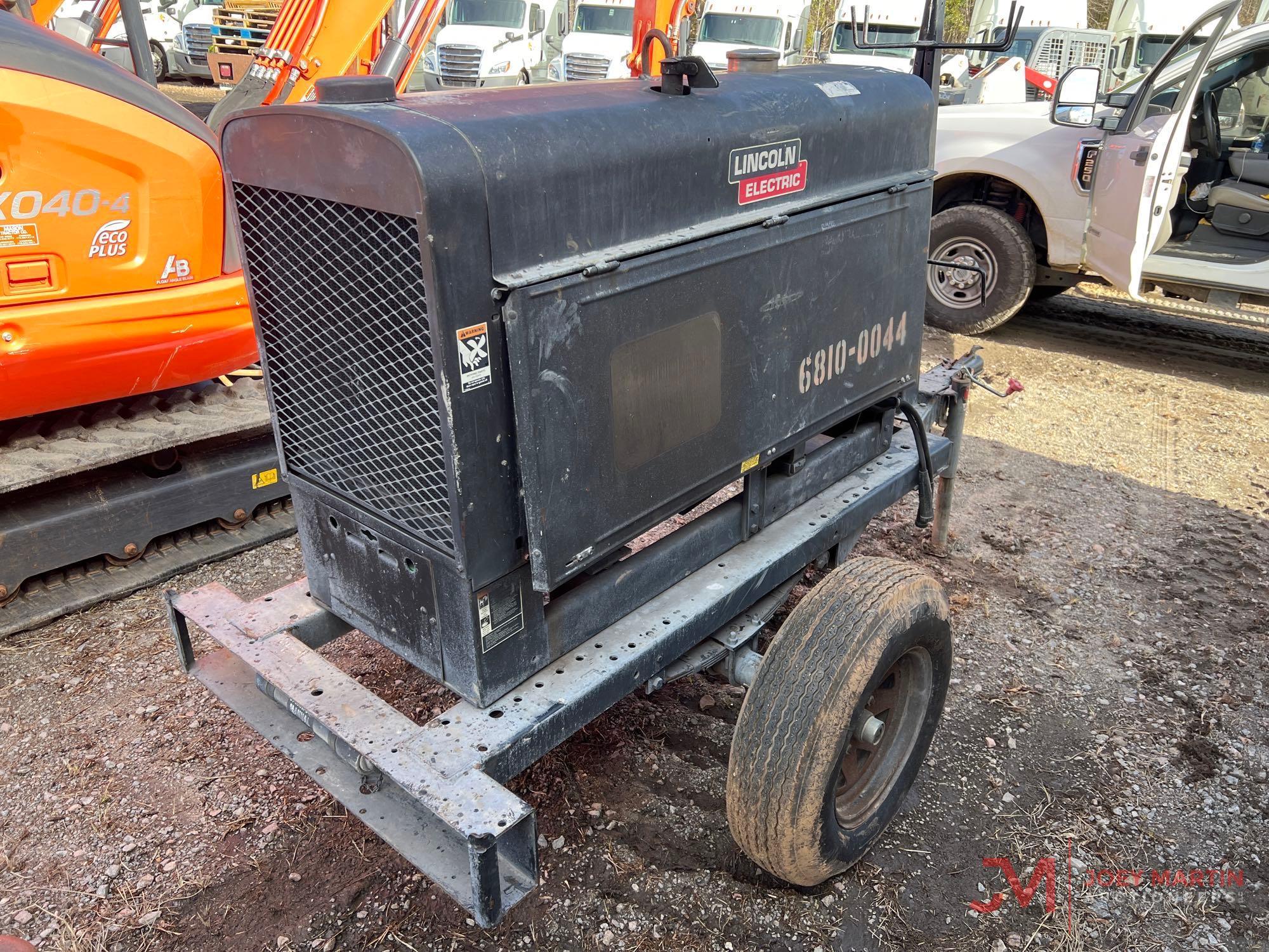 LINCOLN ELECTRIC CLASSIC 300D WELDER GENERATOR