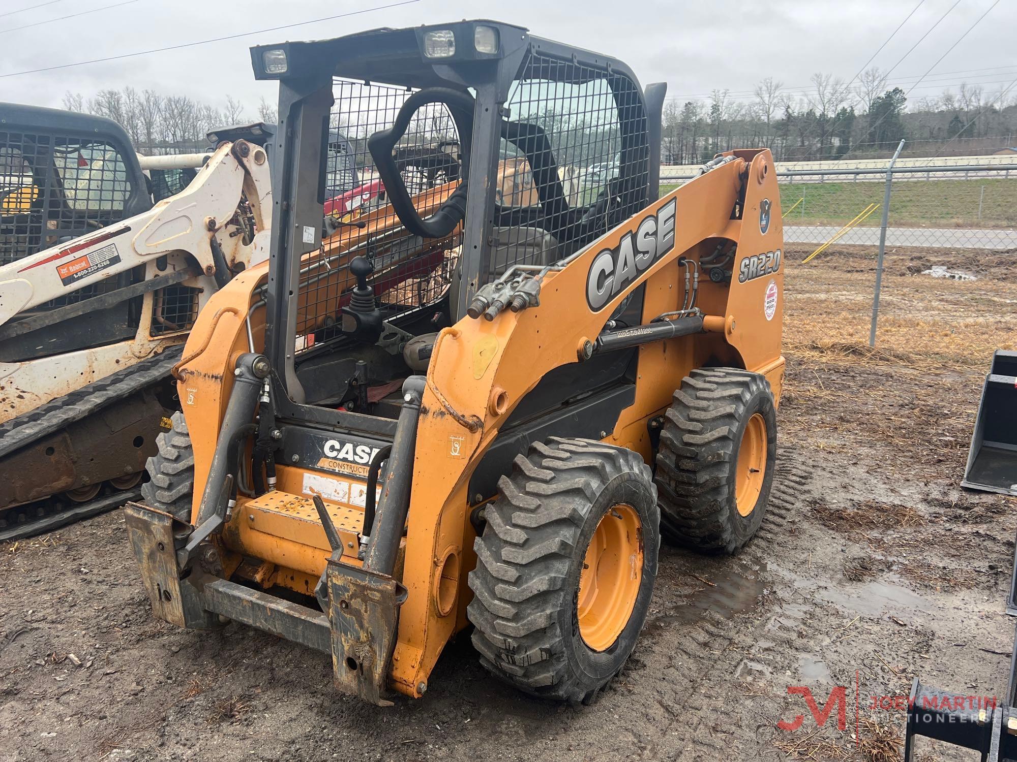 2015 CASE SR220 SKID STEER LOADER