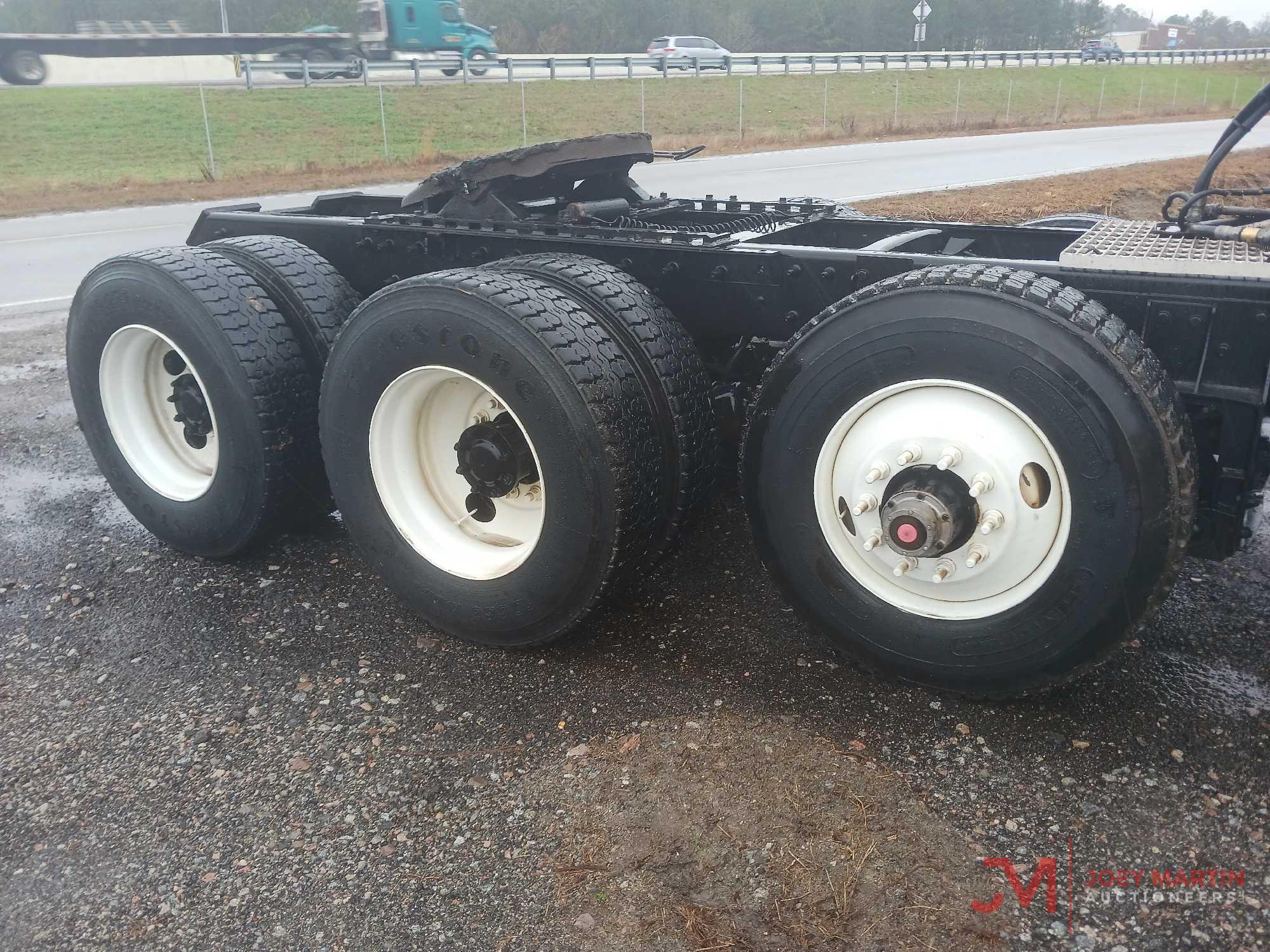 2003 MACK CH613 DAY CAB TRUCK TRACTOR