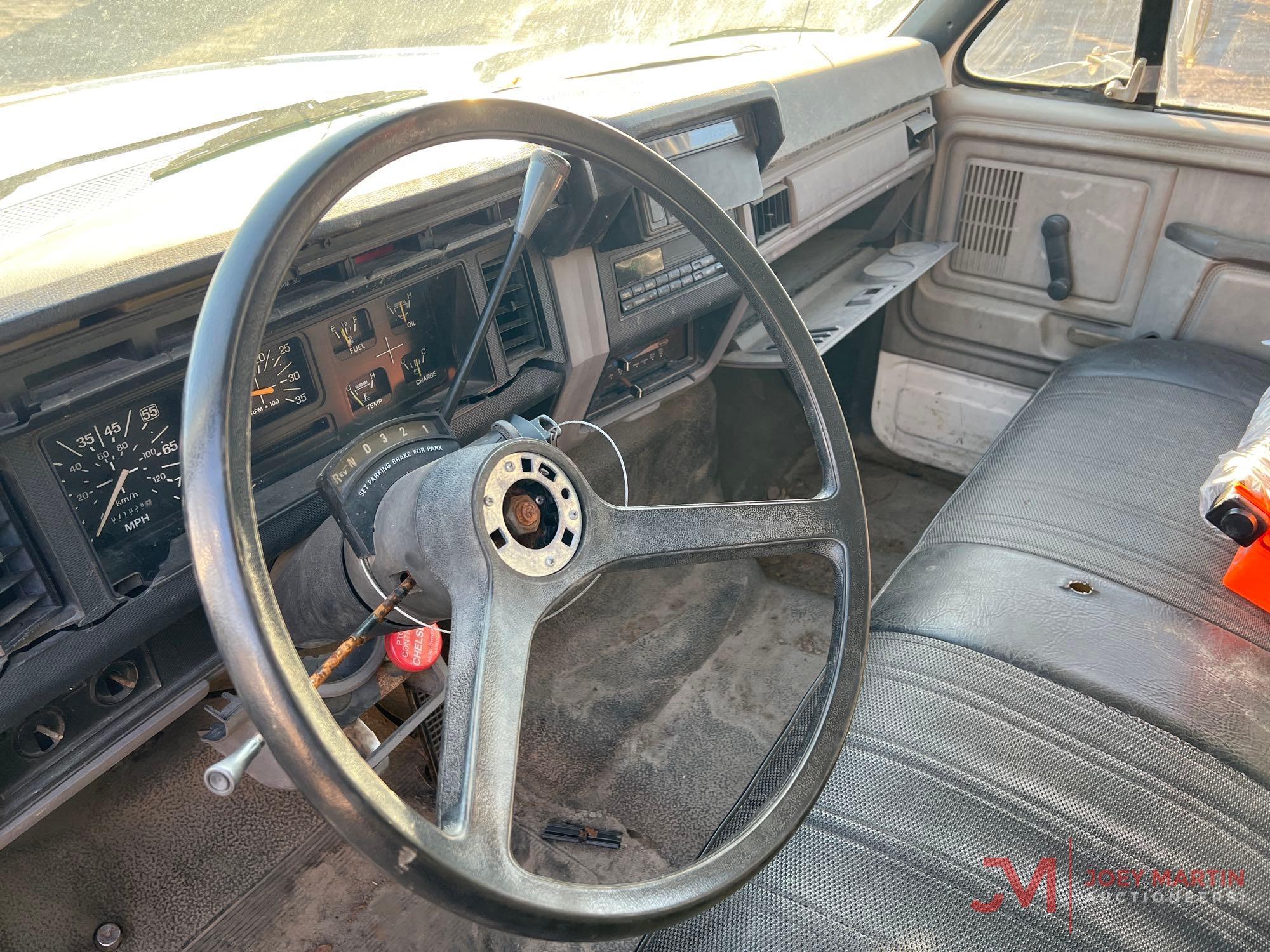 1998 FORD F SERIES SINGLE AXLE DUMP TRUCK