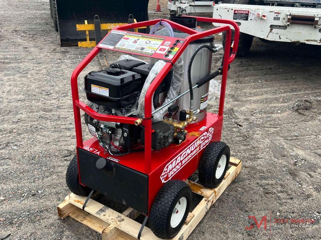 NEW MAGNUM 4000 SERIES GOLD PORTABLE PRESSURE WASHER