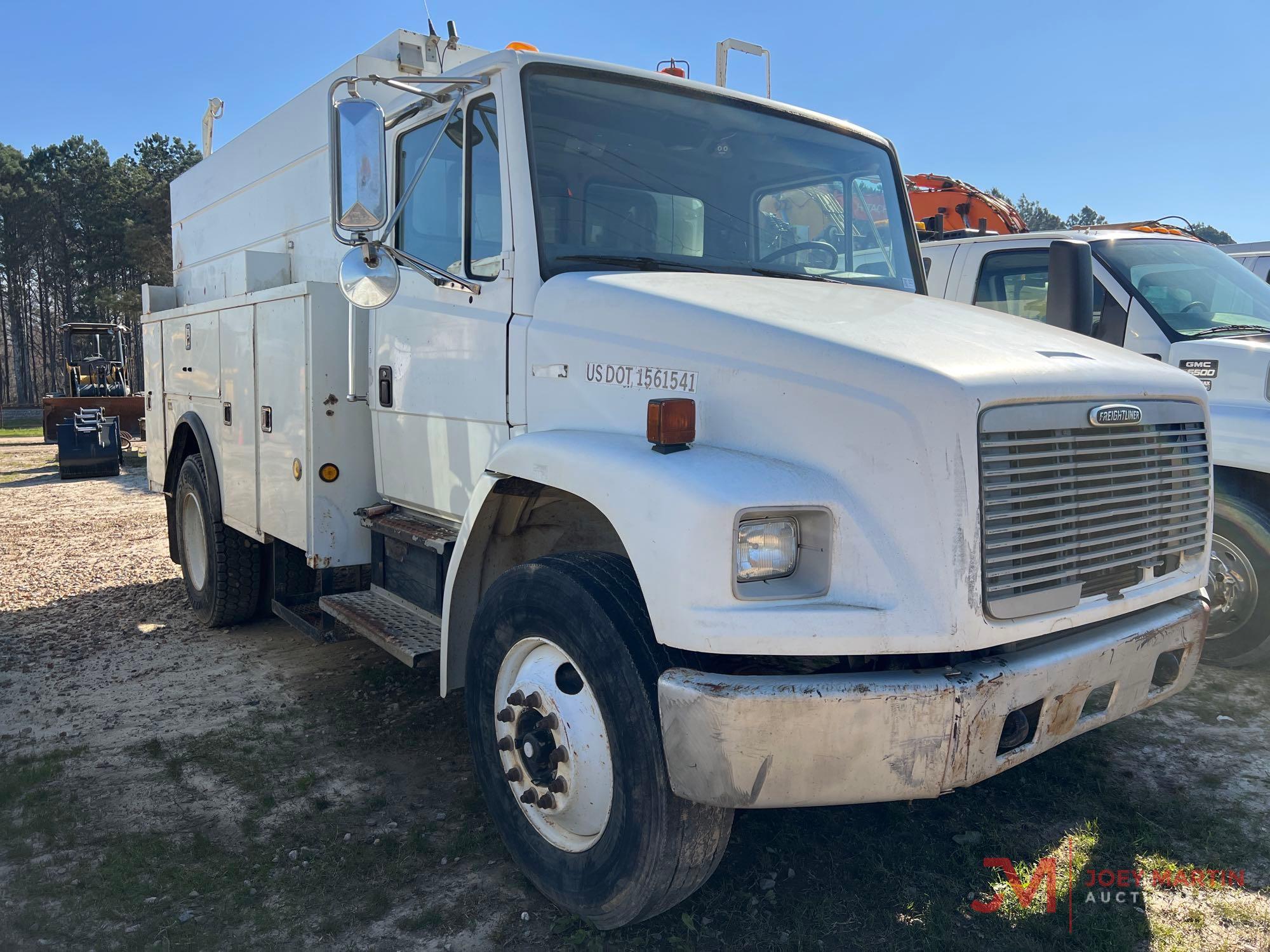 2002 FREIGHTLINER FL70 SERVICE TRUCK