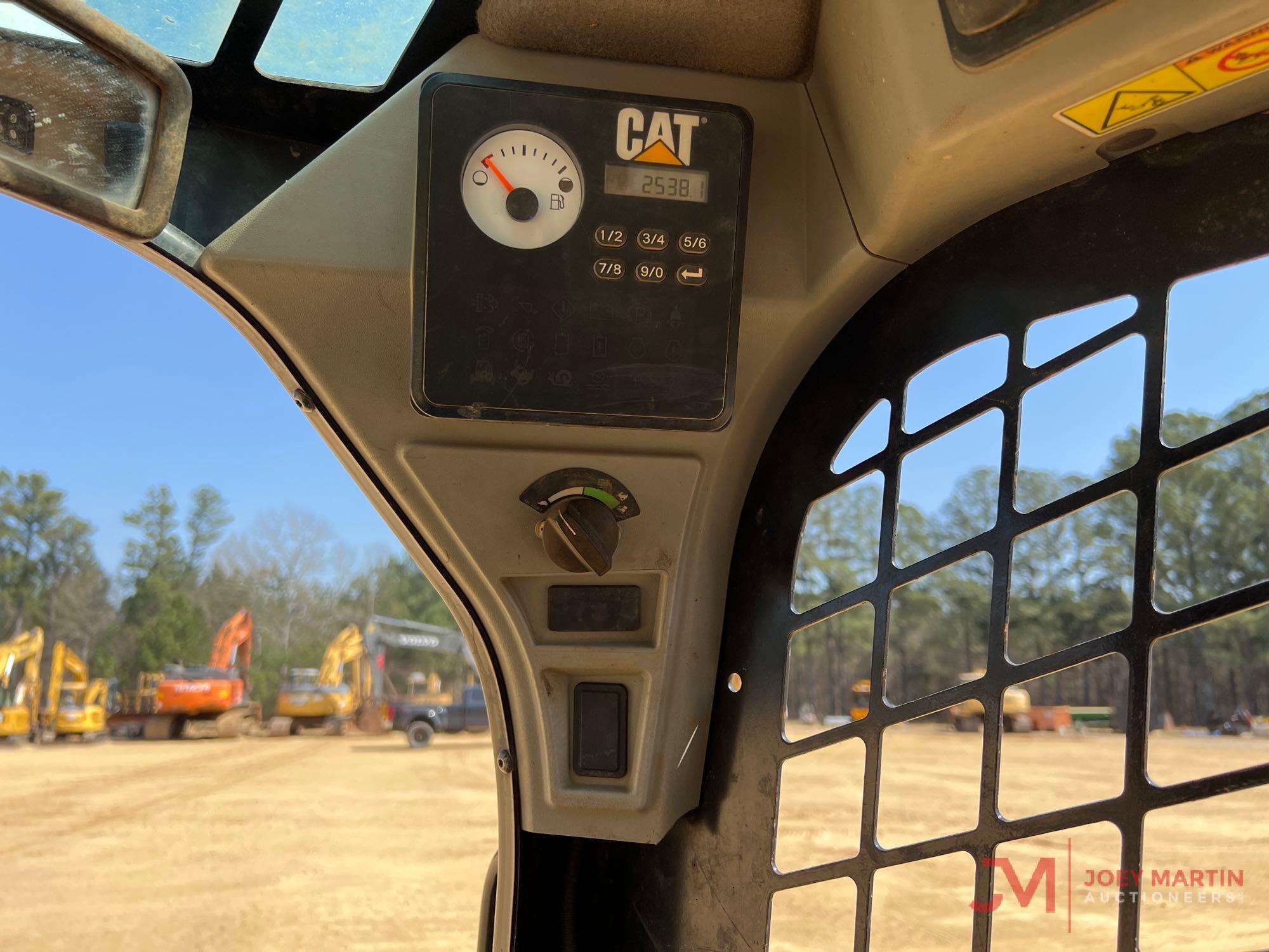 2015 CAT 259D MULTI TERRAIN LOADER