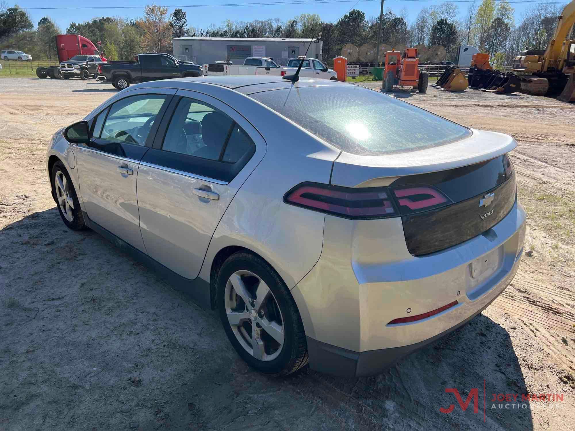 2011 CHEVROLET VOLT CAR