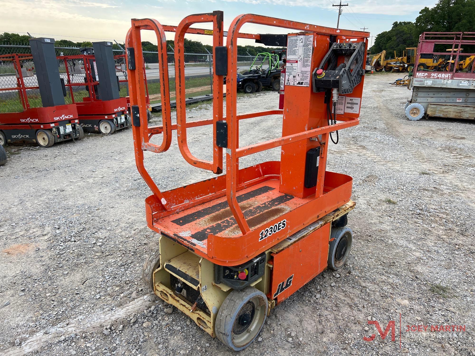 2018 JLG 1230ES MAN LIFT