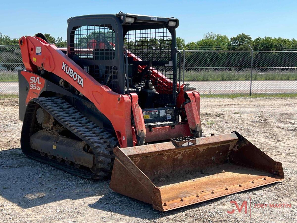 2018 KUBOTA SVL 95-2S MULTI- TERRAIN LOADER