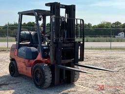 TOYOTA 7FGU30 FORKLIFT