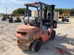 TOYOTA 7FGU30 FORKLIFT