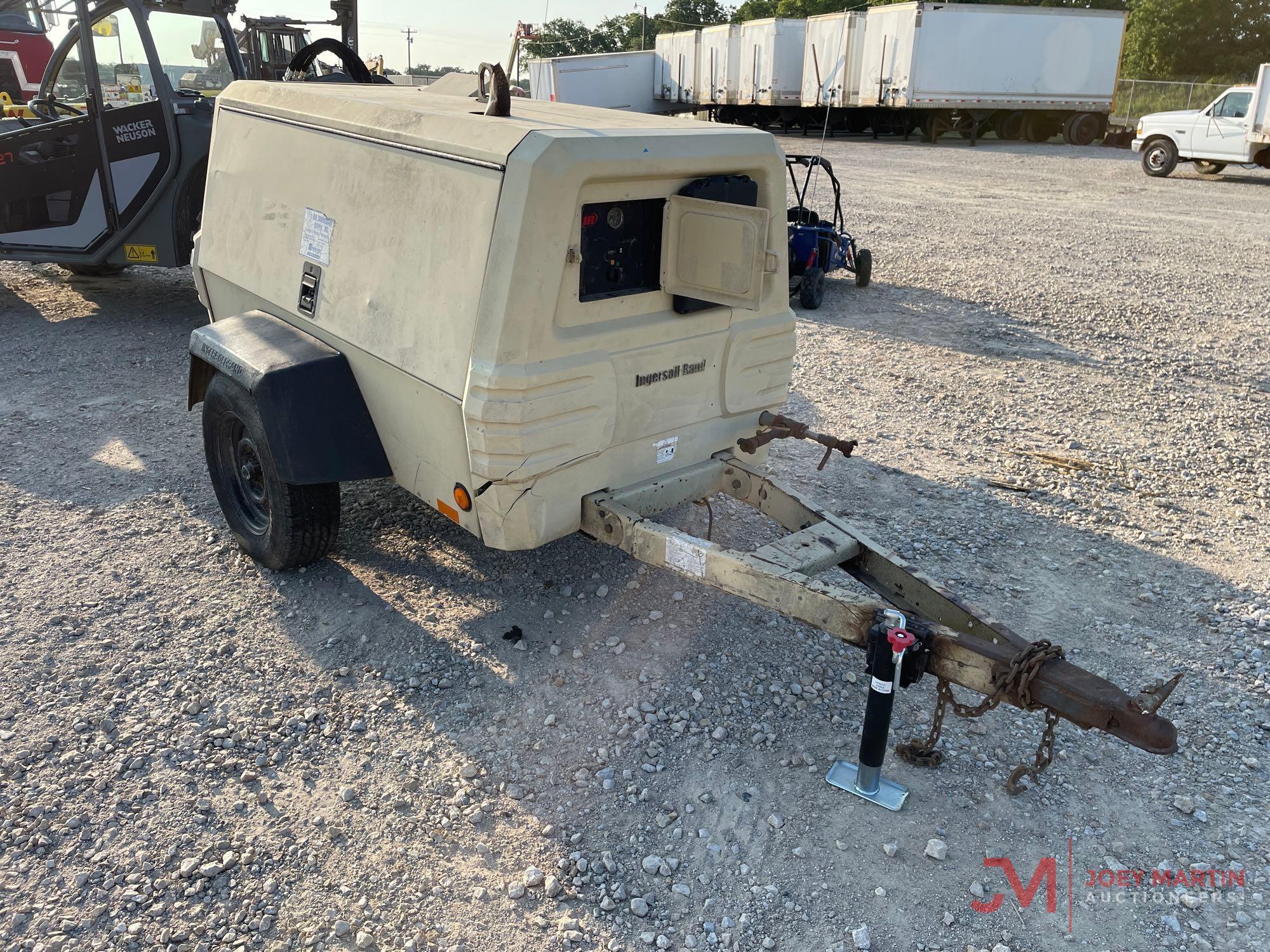 INGERSOLL RAND BUMPER PULL AIR COMPRESSOR