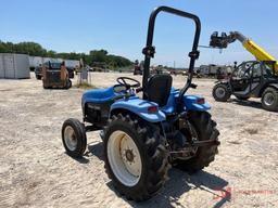 NEW HOLLAND TC29 UTILITY TRACTOR