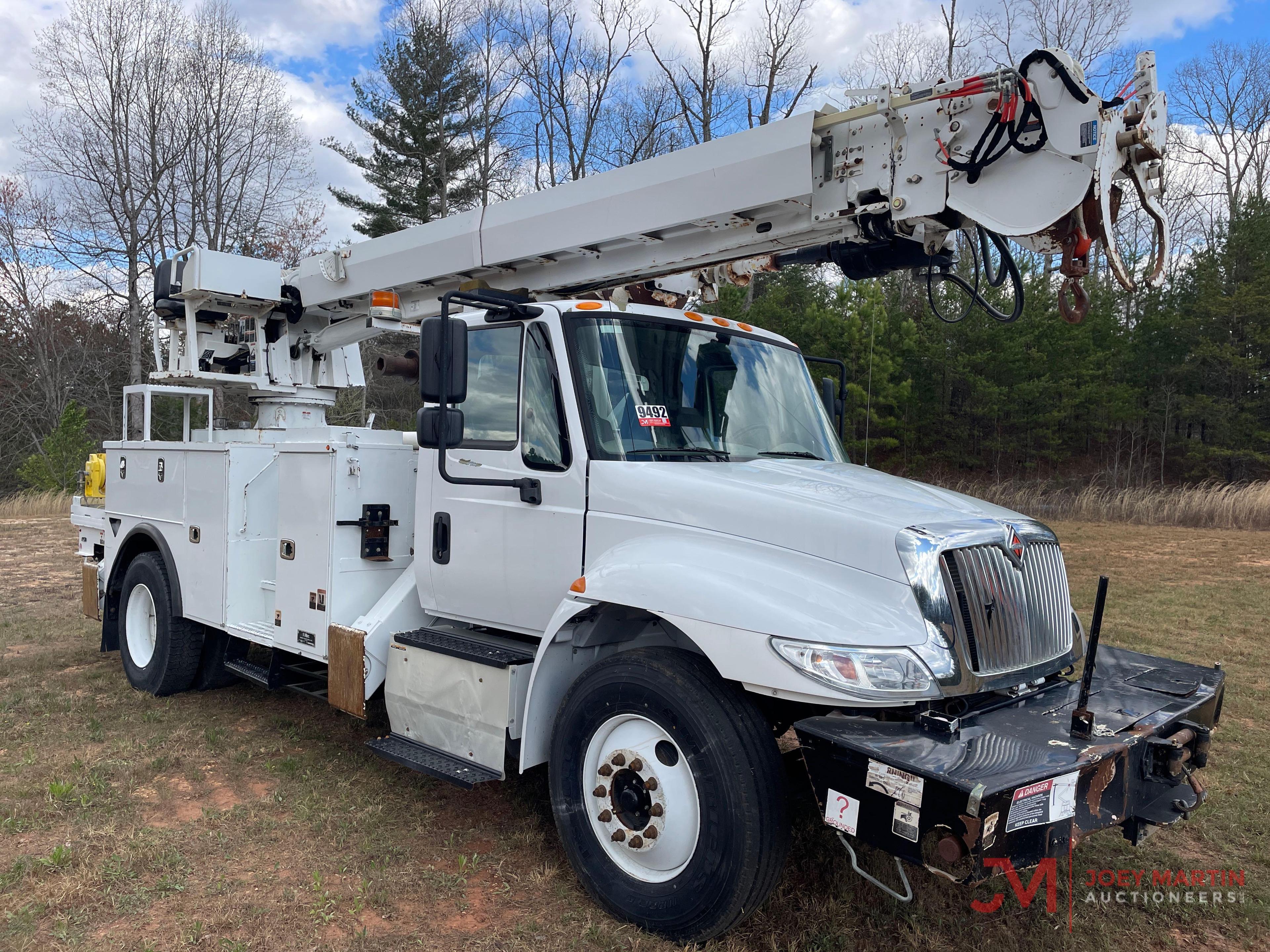 2016 INTERNATIONAL 4300 SBA DIGGER DERRICK TRUCK