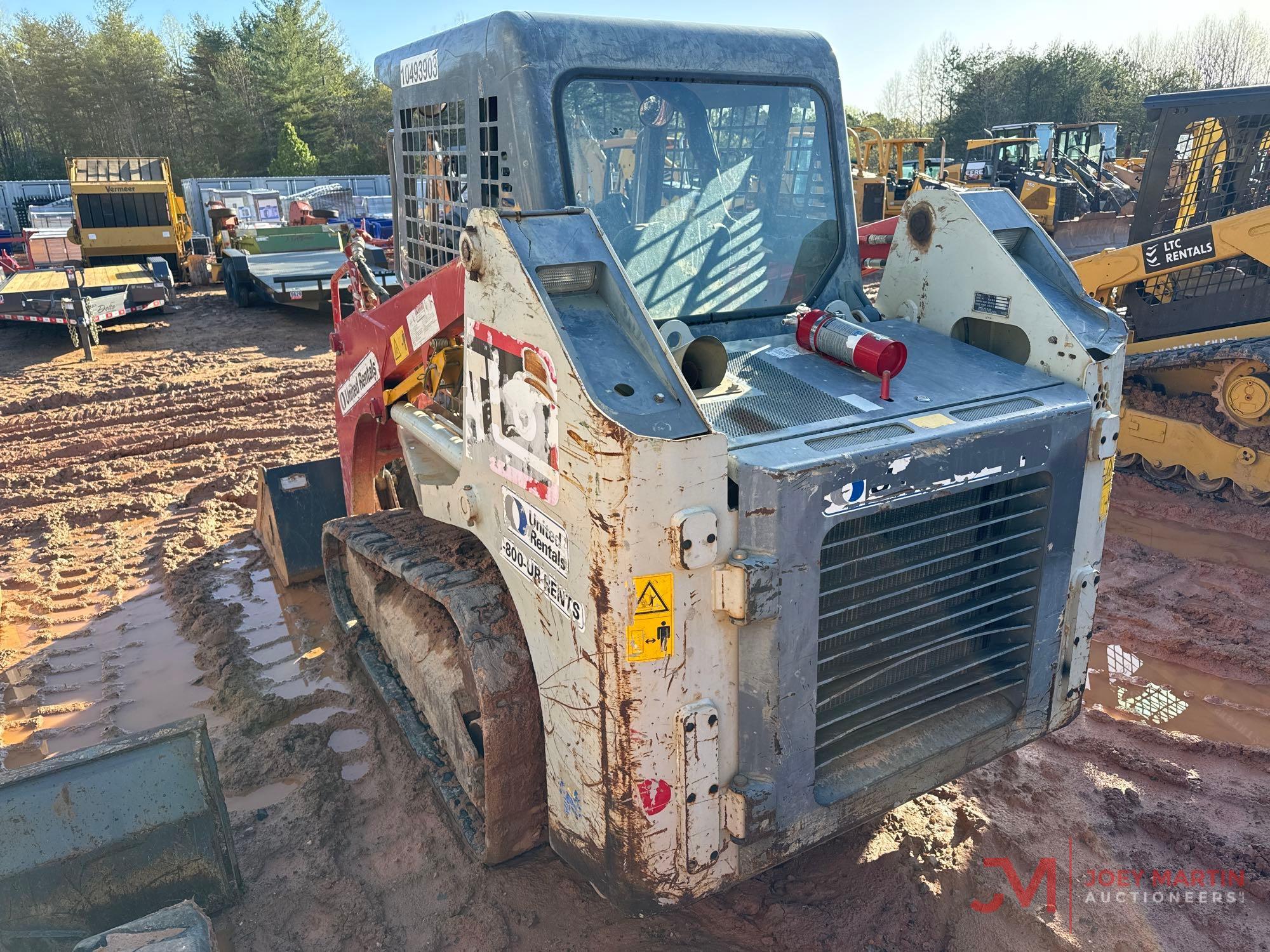 2016 TAKEUCHI TL8 MULTI TERRAIN LOADER