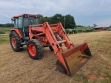 KUBOTA M110 AG TRACTOR