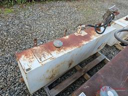 FUEL TANK W/PNEUMATIC PUMP