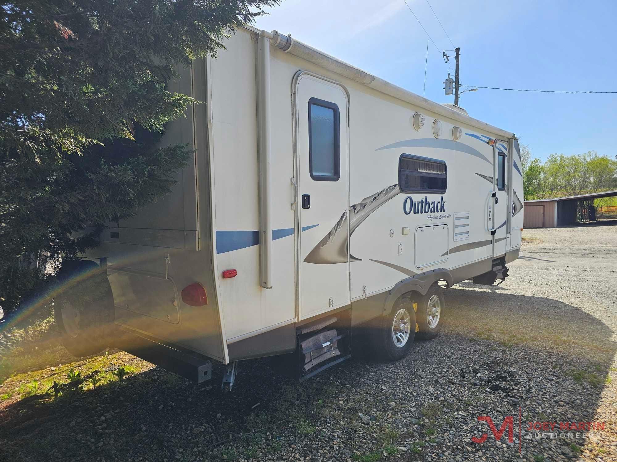 2011 KEYSTONE OUTBACK 250RS 25' CAMPER