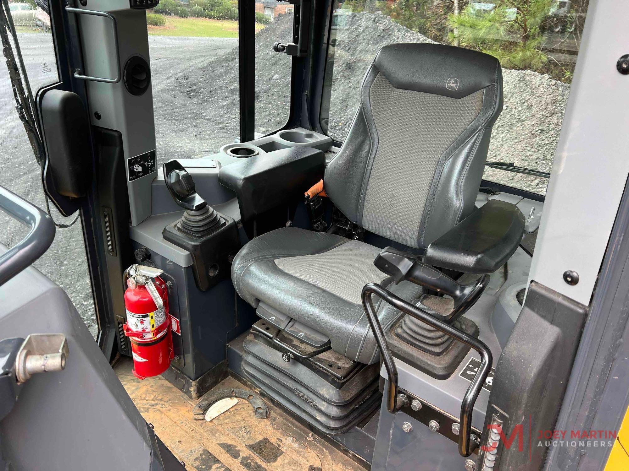 2020 DEERE 700L LGP CRAWLER DOZER