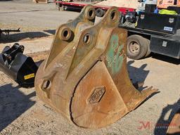 36" EXCAVATOR TOOTH BUCKET