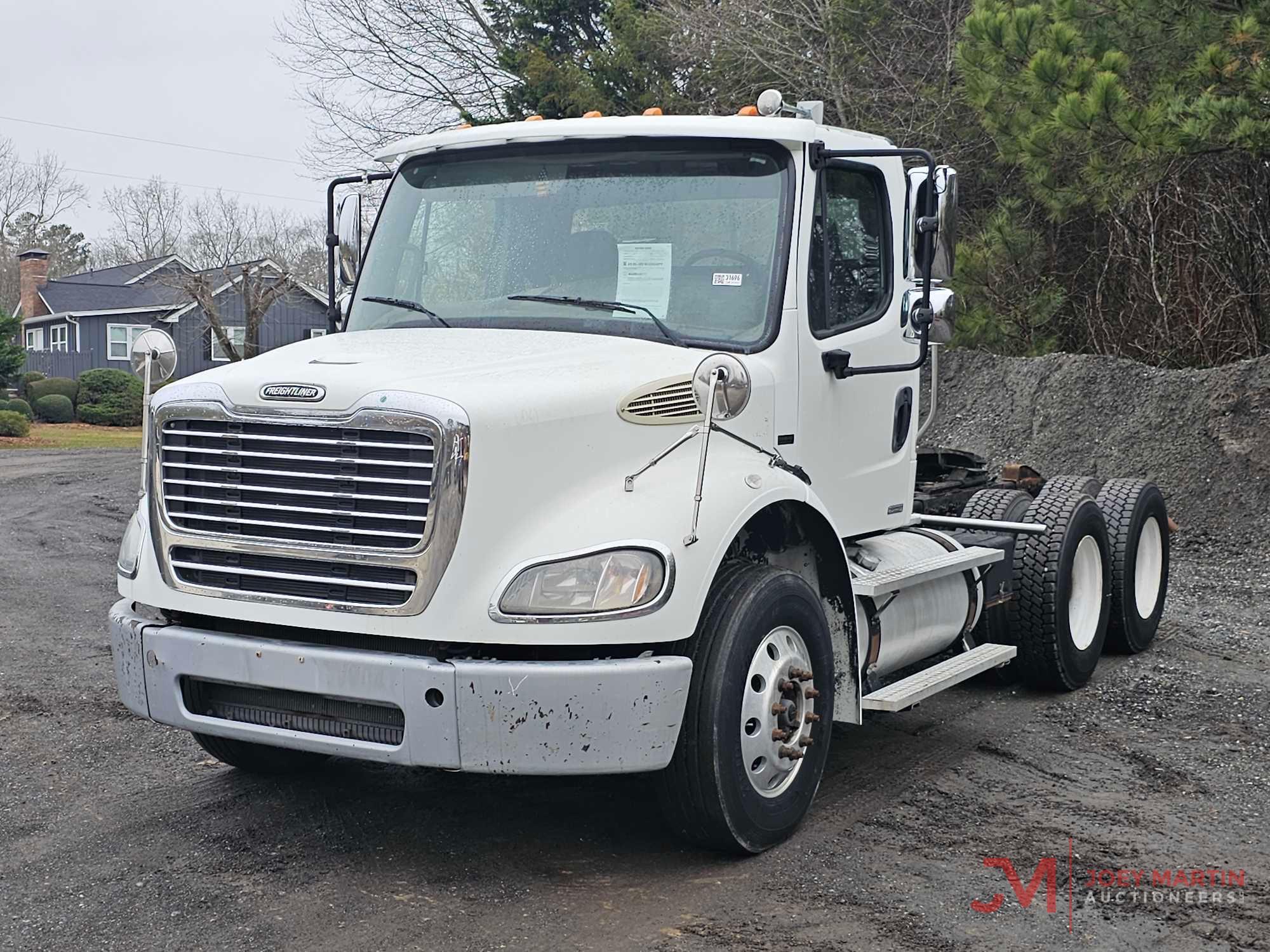 2011 FREIGHTLINER M2 BUSINESS CLASS TRUCK TRACTOR