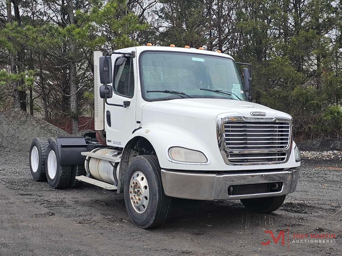 2004 FREIGHTLINER M2 TRUCK TRACTOR