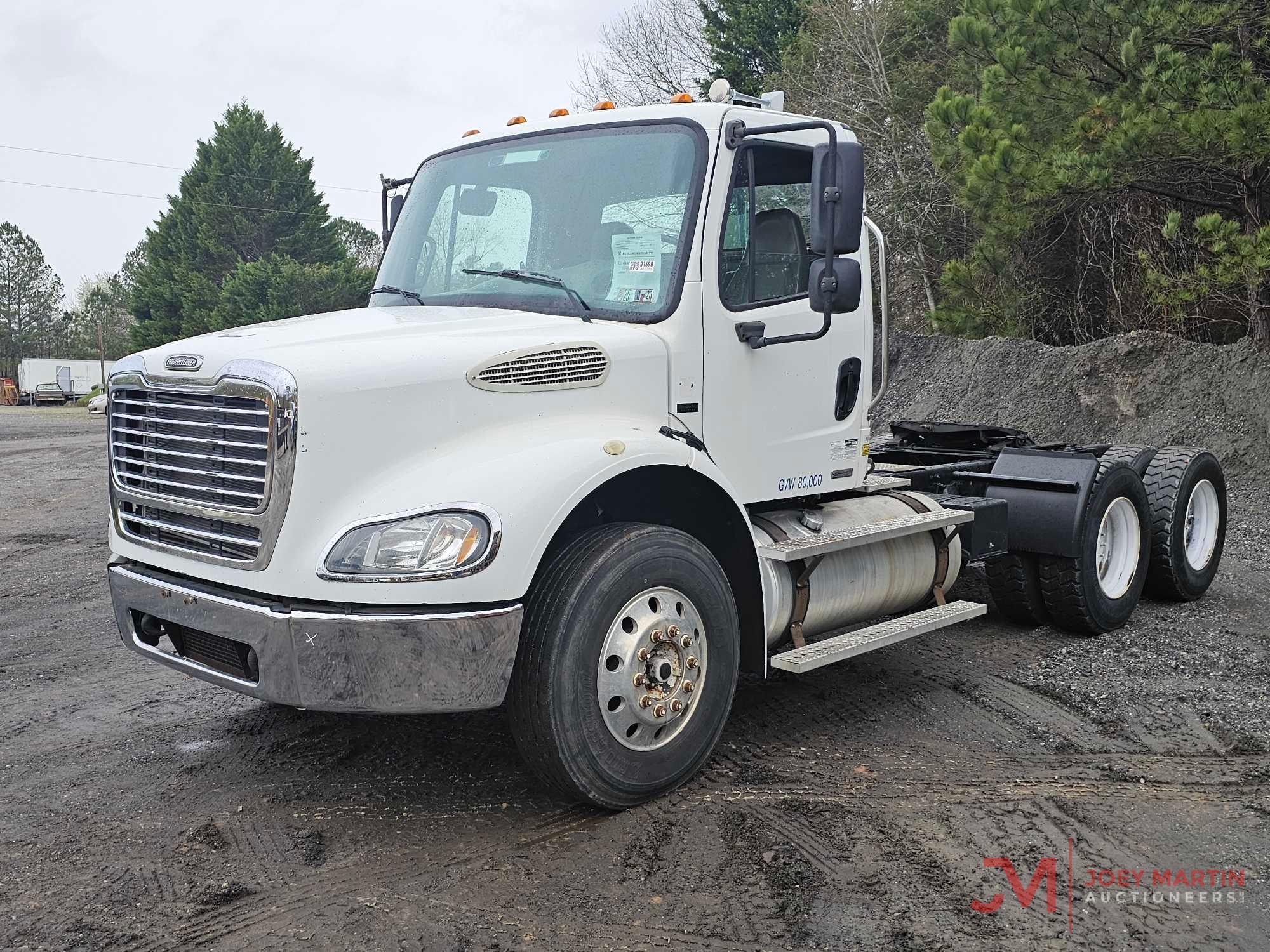 2004 FREIGHTLINER M2 TRUCK TRACTOR