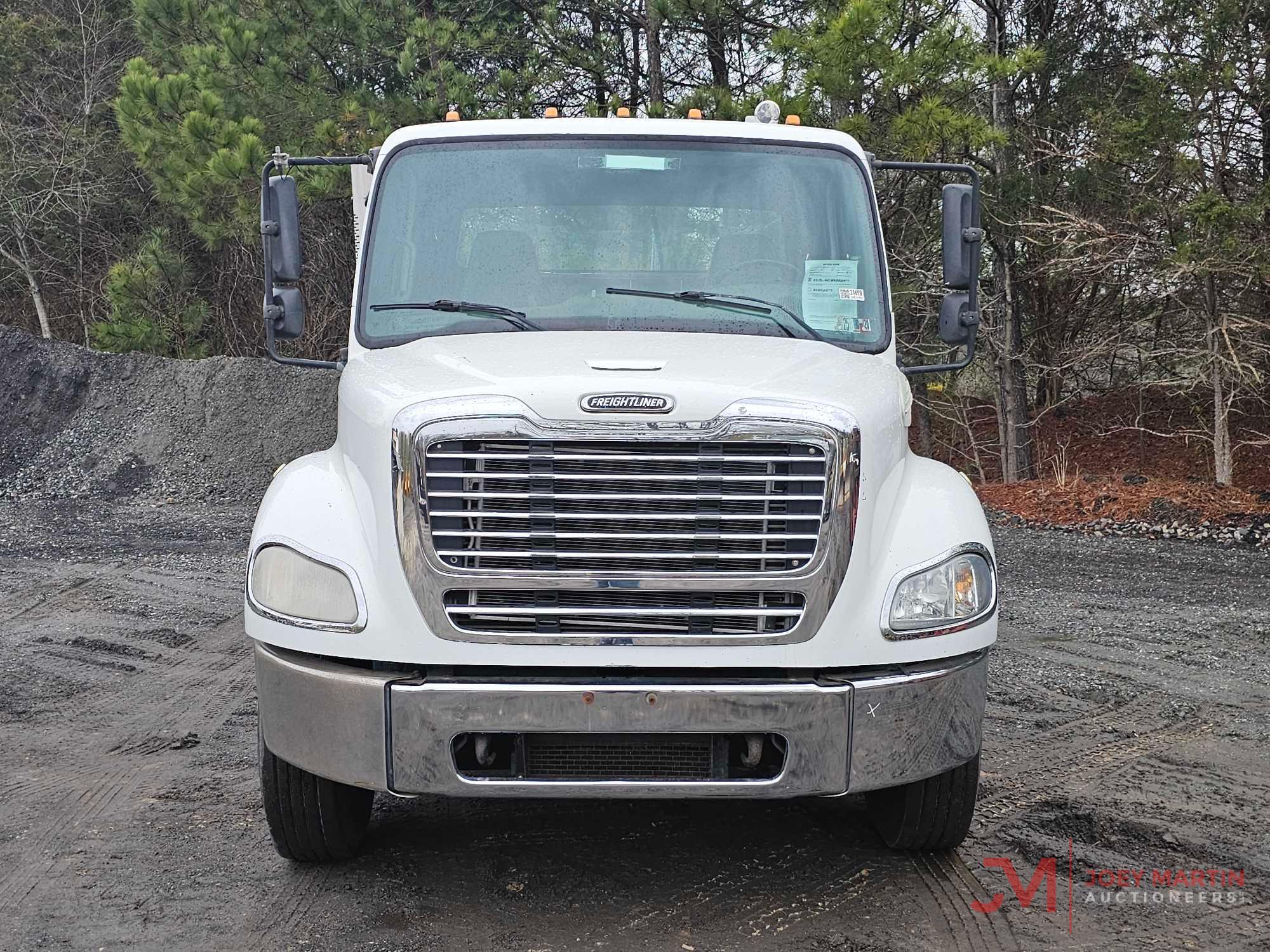 2004 FREIGHTLINER M2 TRUCK TRACTOR