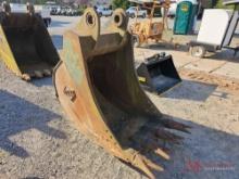 36" EXCAVATOR TOOTH BUCKET