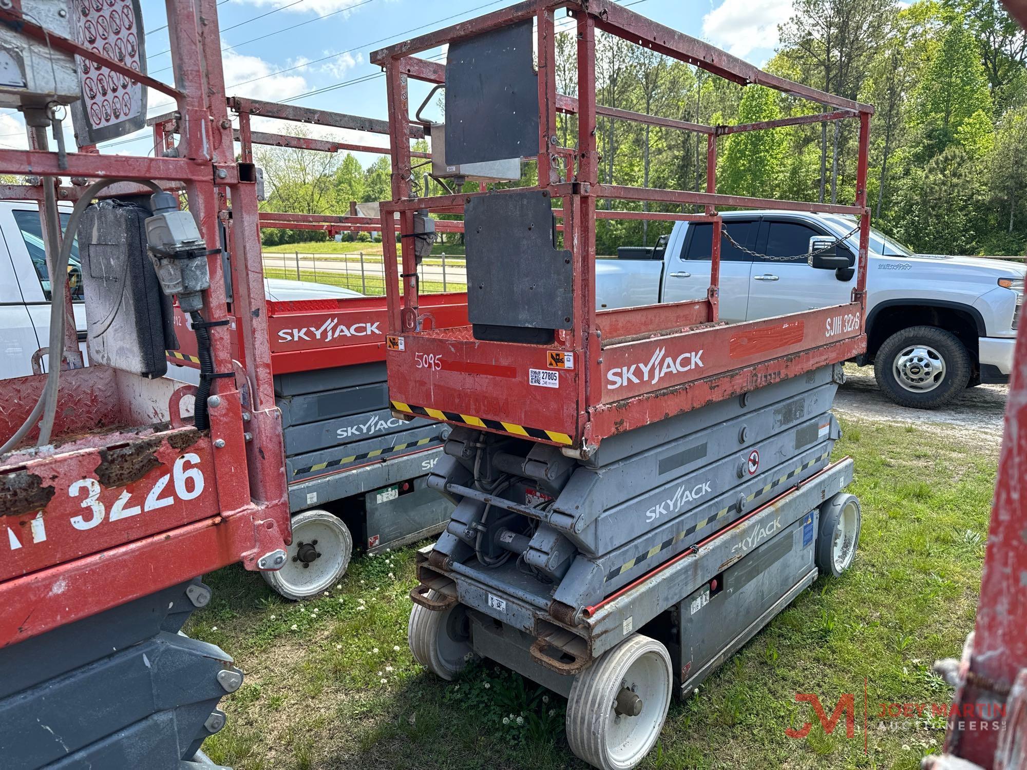 2014 SKYJACK SJIII 3226 SCISSORLIFT