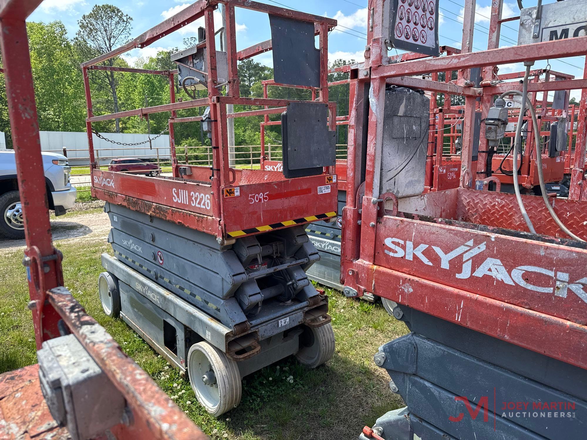 2014 SKYJACK SJIII 3226 SCISSORLIFT