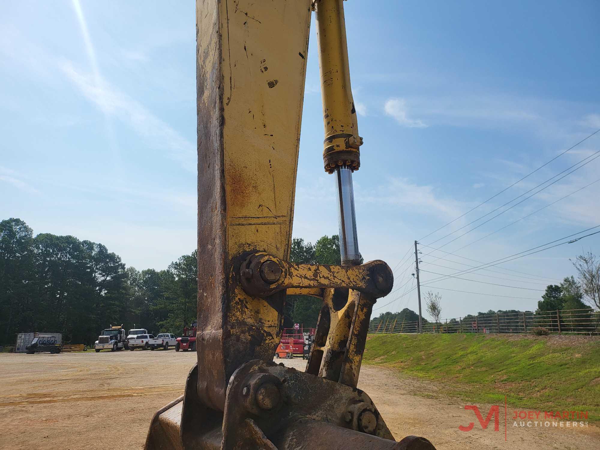 2016 KOMATSU PC490LC-11 HYDRAULIC EXCAVATOR