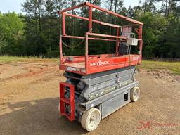 SKYJACK SJIII 3226 SCISSOR LIFT