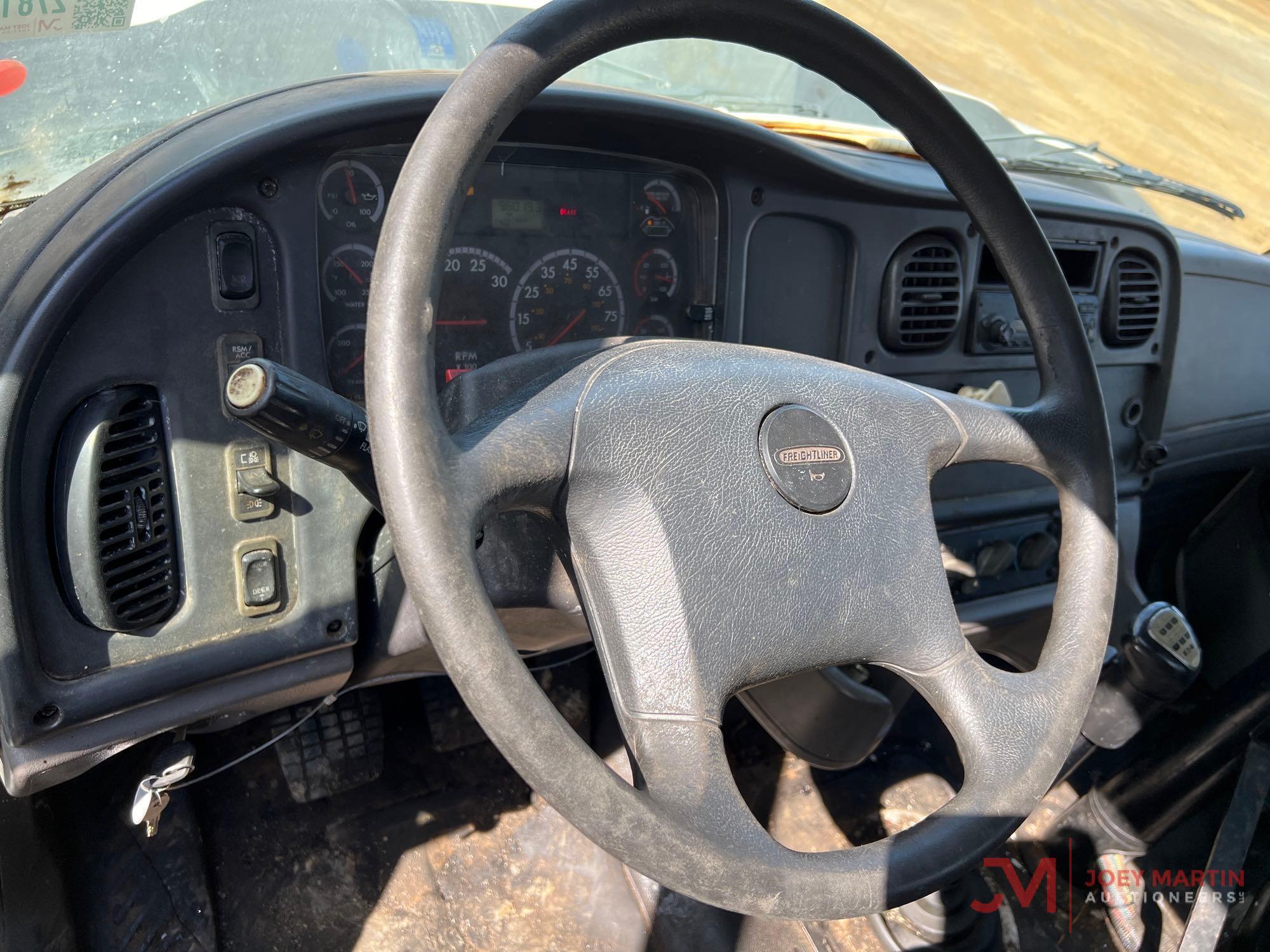 2014 FREIGHTLINER TACK TRUCK