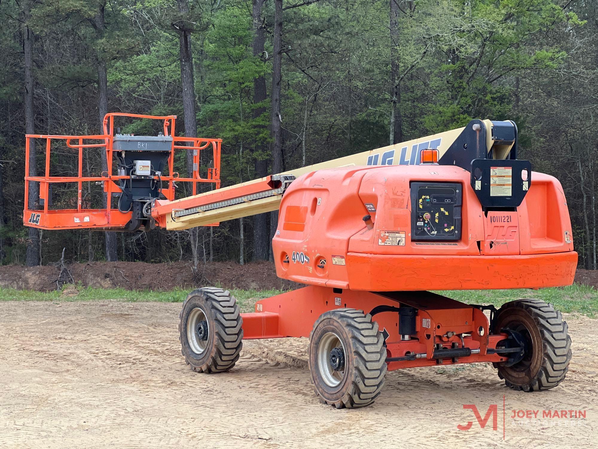 2013 JLG 400S BOOM LIFT