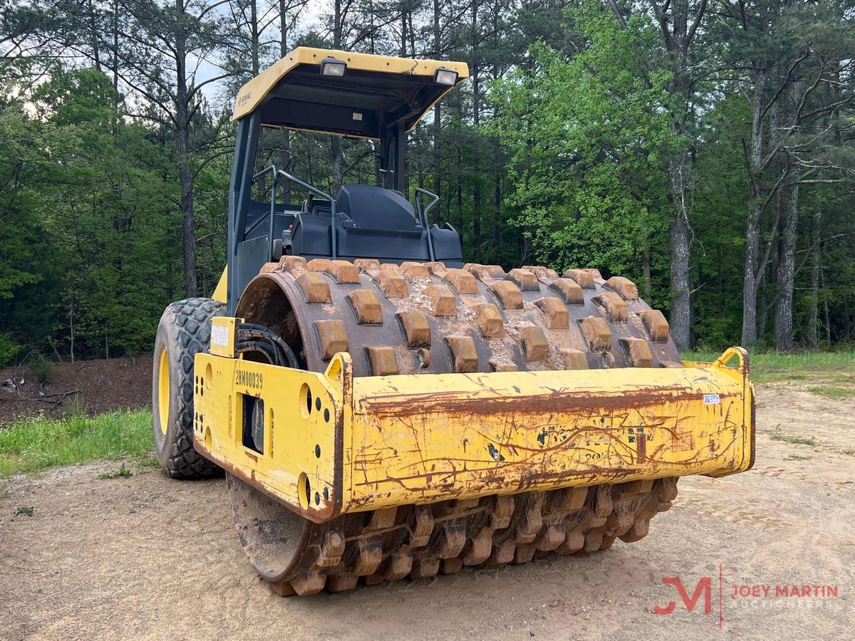 2015 BOMAG BW 211 D-50 PAD FOOT ROLLER