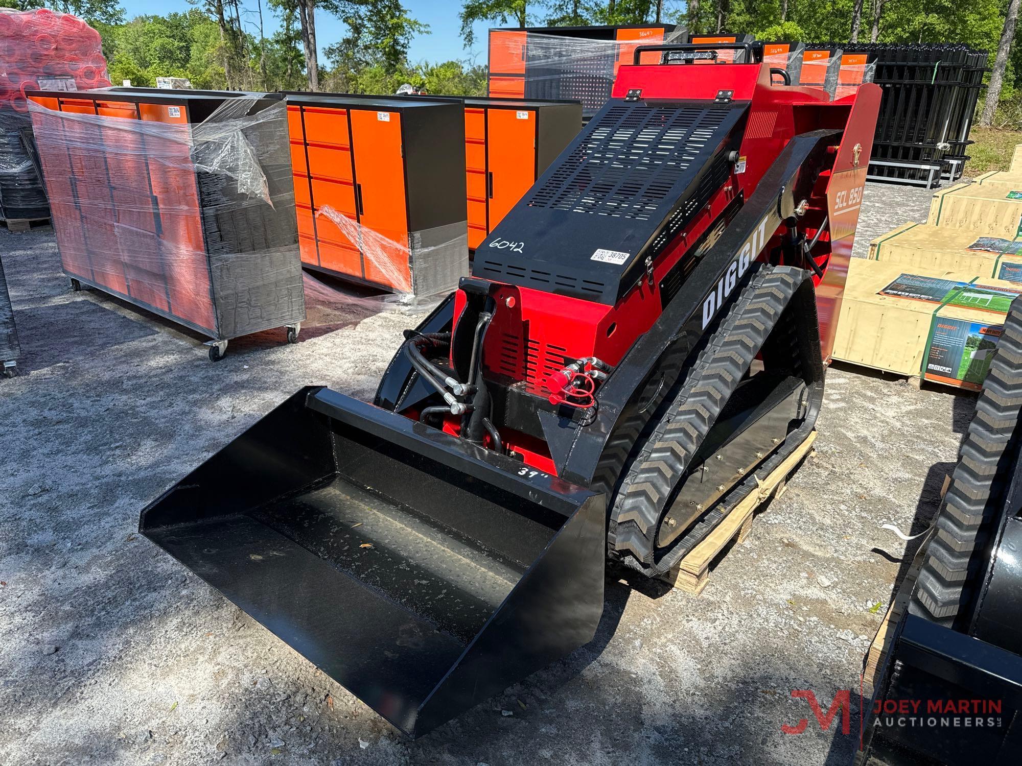 NEW DIGGIT SCL850 MINI MULTI-TERRAIN LOADER