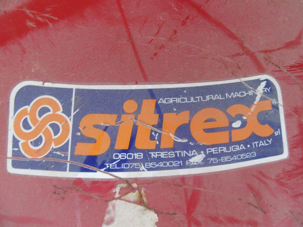 (4116) SitRex 300 Fertilizer Spreader