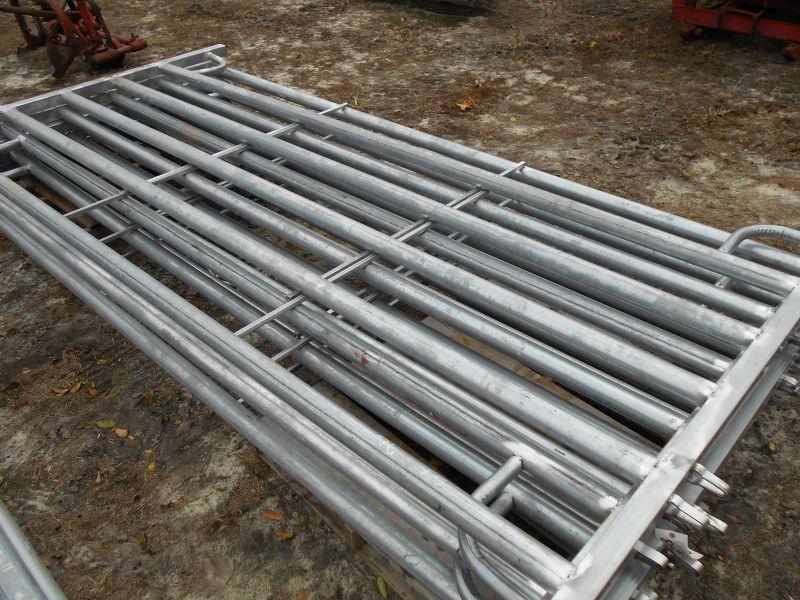 (8548) (5) Heavy Duty 12" Corral Panels