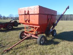 (5580)  Gravity Wagon with J&M Unloading Auger