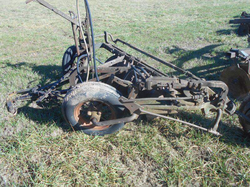 (6120)  John Deere 5 Disc Tiller