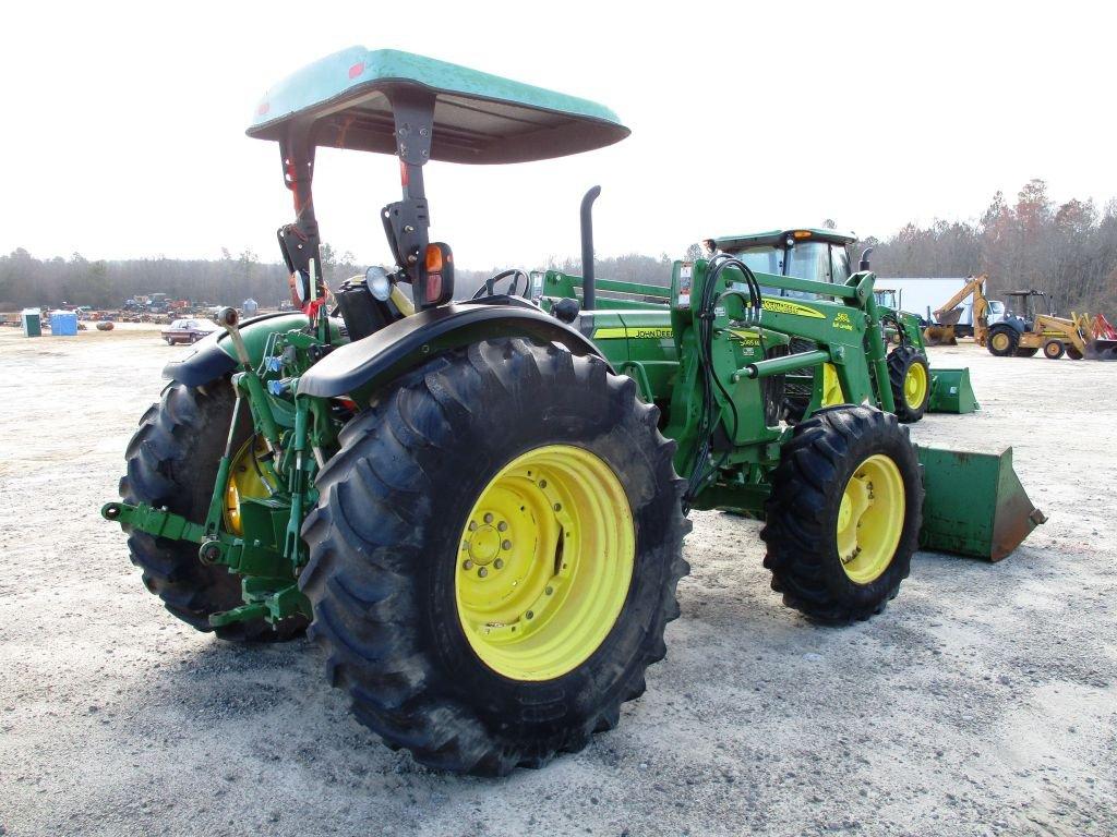 JOHN DEERE 5085M 4WD TRACTOR,